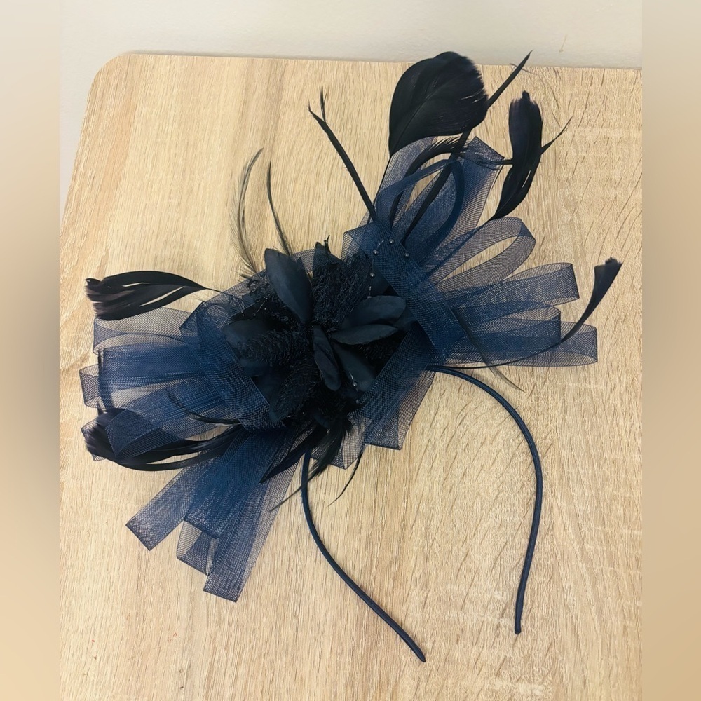Elegant Black and Blue Fascinator - Picture 2 of 4